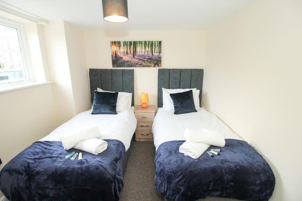 Two Bedroom Flat Near Colchester Hospital With Free Parking And Internet Mile End Exterior photo